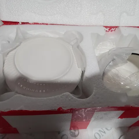 BOX OF SOUP BOWLS AND PLATES 