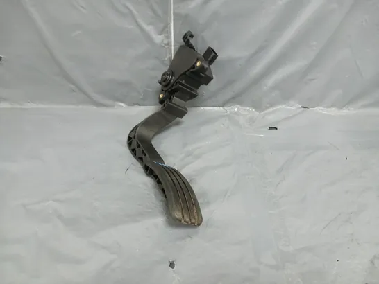 RENAULT MEGANE MK3 ELECTRONIC THROTTLE ACCELERATOR PEDAL