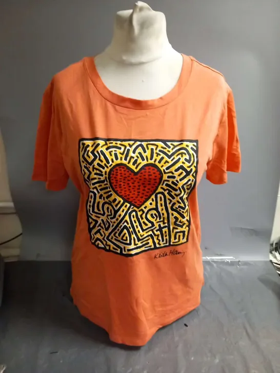 FIVE KEITH HARING CORAL T SHIRTS IN ASSORTED SIZES