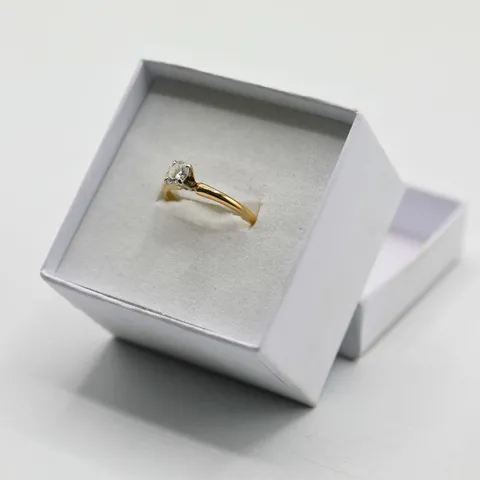 14CT GOLD NATURAL DIMAOND SOLITAIRE RING