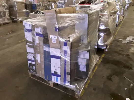 PALLET OF APPROXIMATELY 21 ASSORTED MONITORS INCLUDING