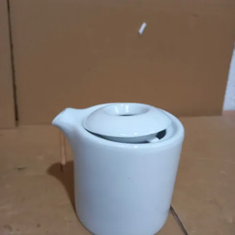 WHITE CERAMIC TEA POT 