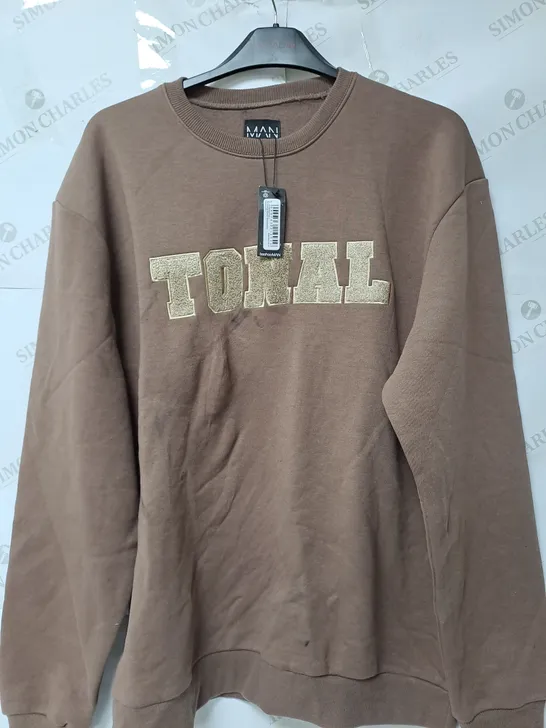 BOOHOO MAN TAIL OVERSIZED BORG SWEATSHIRT IN BROWN - LARGE