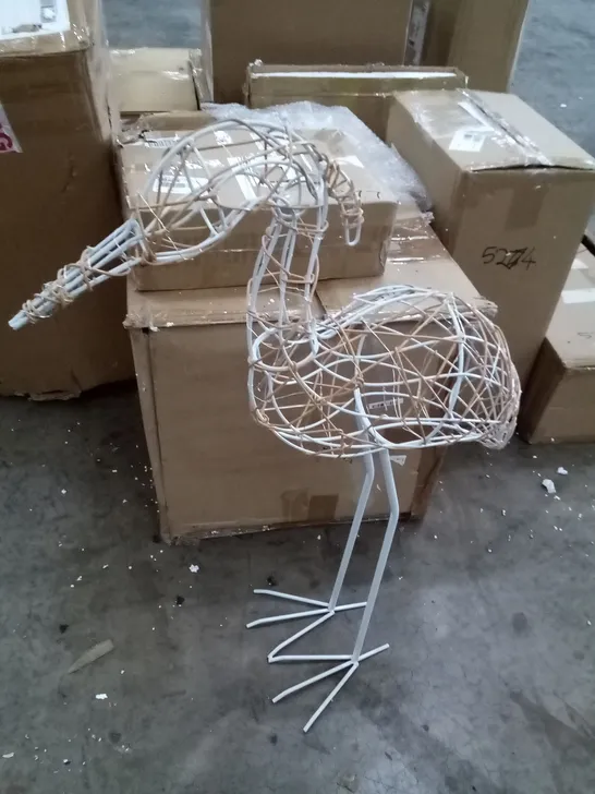 BOXED WIRE LED HERON FIGURE