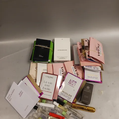 BOX OF ASSORTED PERFUME SAMPLES TO INCLUDE PRADA PARADOXE, DIOR SAUVAGE AND LANCOME LA VIE EST BELLE