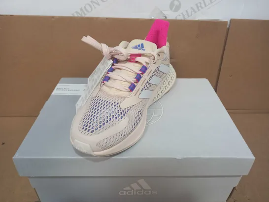 BOXED PAIR OF ADIDAS TRAINERS IN BEIGE/BLUE/PINK UK SIZE 4