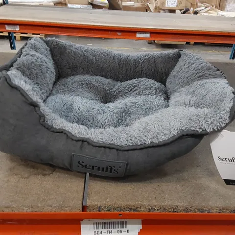 BAGGED COSY BOLTER CUSHION PET BED IN GREY (1 ITEM)