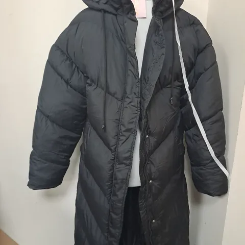 MISSGUIDED MAXI PUFFER JACKET IN BLACK - SIZE 8 XS