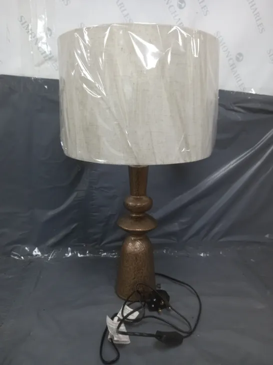 VERY HOME TOTEM CERAMIC DISTRESSED BRONZE TABLE LAMP