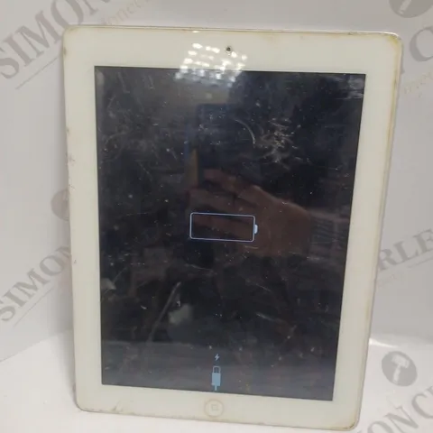 APPLE IPAD MODEL: A1458 SILVER