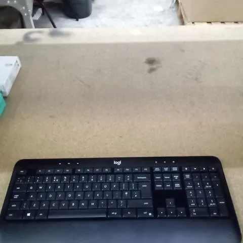 BOXED LOGITECH ADVANCE WIRELESS KEYBOARD