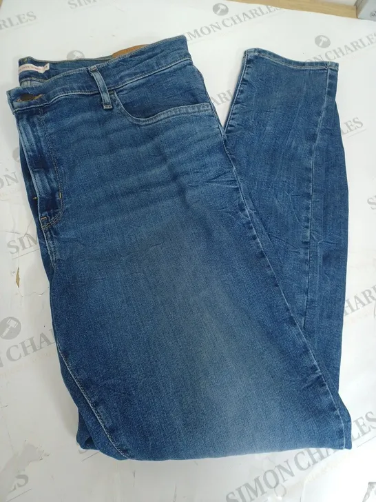 LEVIS DARK BLUE DENIM JEANS SIZE 34