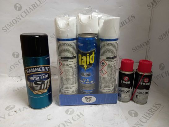 LOT OF APPROXIMATELY 18 AEROSOLS & SPRAYS, TO INCLUDE METAL PAINT, OIL, FLY KILLER, ETC