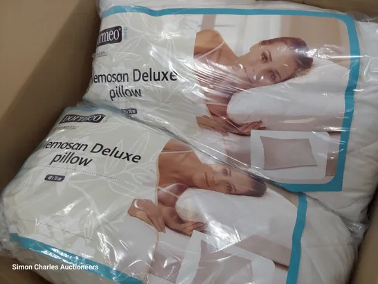 BOX CONTAINING 4 × BRAND NEW DORMEA MEMORY MEMOSAN DELUXE PILLOWS 48 × 70CM IN EACH BOX