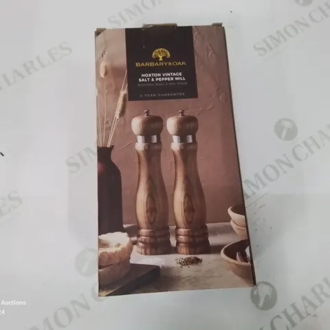 BOXED BARBARY AND HOXTON VINTAGE SALT AND PEPPER MILL SET