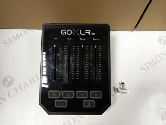 GOXLR MINI MIXER & USB AUDIO INTERFACE