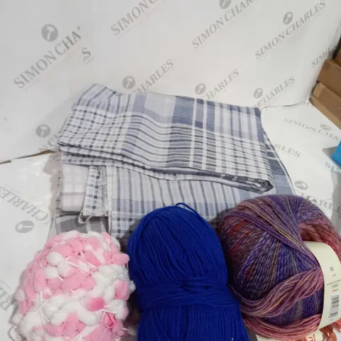 BOX OF APPROXIMATELY 20 ITEMS TO INCLUDE SOLAR LUCENT FENCE LIGHTS, DEHUMIDIFIER BAGS, YARN ETC