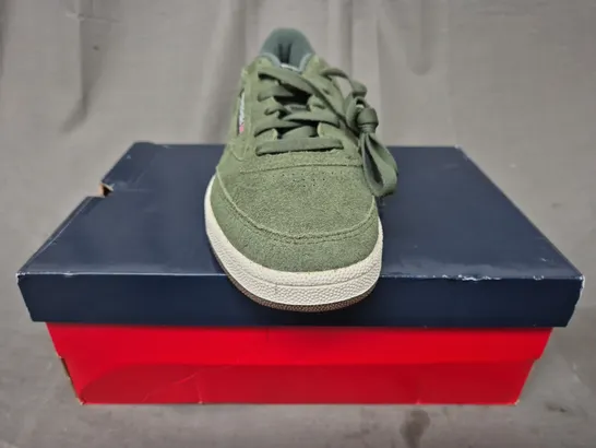 BOXED PAIR OF REEBOK CLUB C 85 SHOES IN GREEN UK SIZE 7.5