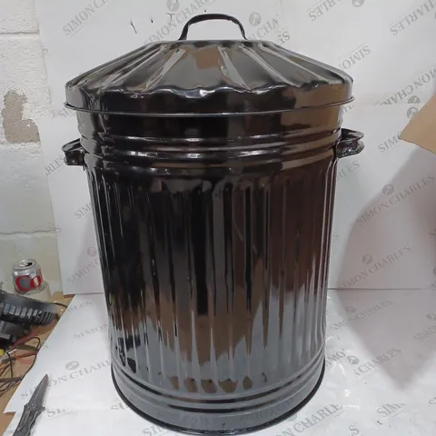 BLACK METAL DUSTBIN 