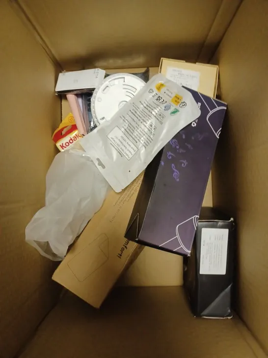 BOX OF APPROXIMATELY 10 ASSORTED ITEMS TO INCLUDE WIRELESS MICROPHONE, DISPOSABLE CAMERA, LED STRIP LIGHTS ETC