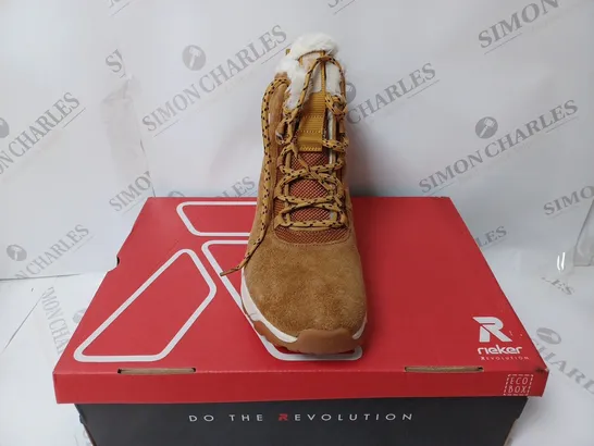 BOXED PAIR OF RIEKER REVOLUTION WARM LINED WATER RESISTANT LACE UP BOOTS, TAN - SIZE 6 