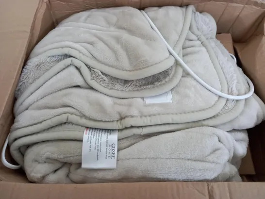 BOXED COZEE HOME VELVETSOFT HEATED THROW IN STONE 