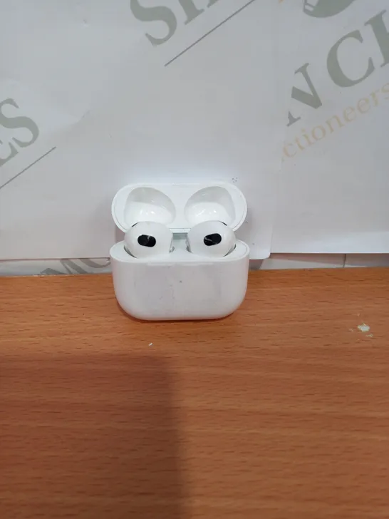 APPLE AIRPOD 3RD GENERATION