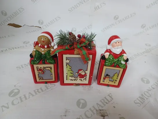 BOXED SET OF 3 CHRISTMAS PRE LIT CERAMIC ORNIMENTS 