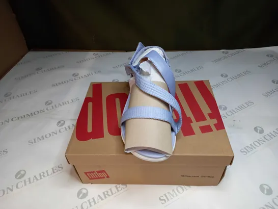 BOXED FITFLOP LOOSH WEBBING Z STRAP SANDALS SIZE 7