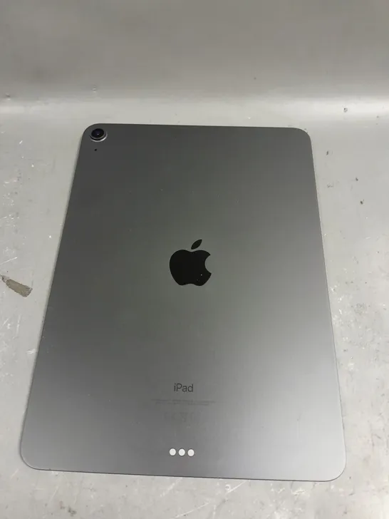 APPLE IPAD AIR TABLET - A2316