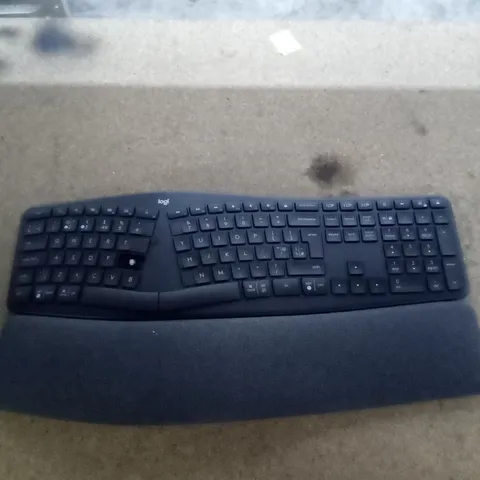 BOXED LOGITECH ERGO K860 ERGONOMIC WIRELESS KEYBOARD 