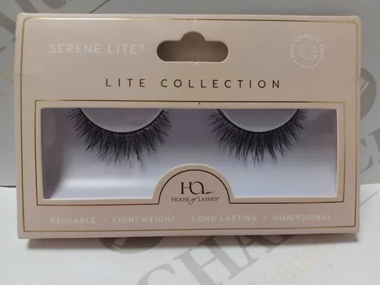 LOT OF APPROX 12 HOUSE OF LASHES SERENE LITE STRIP LASHES	