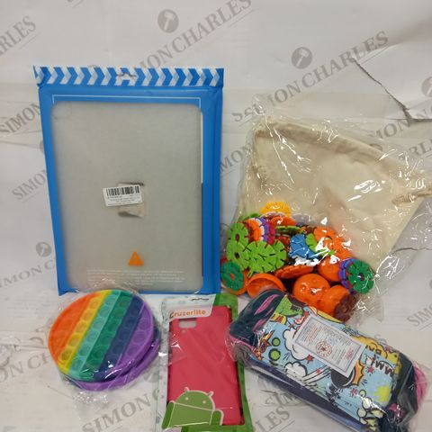 LOT OF APPROXIMATELY 15 HOUSEHOLD AND GIFT PRODUCTS TO INCLUDE IPAD PRO CASE, BUBBLE POP TOY, DECORATIVE FACE MASKS ETC