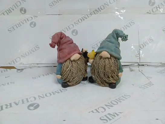 BOXED PAIR OF LED GNOMES