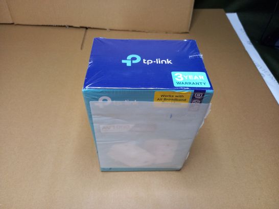 BOXED/SEALED TP-LINK AV1000 GIGABIT PASSTHROUGH POWERLINE STARTER KIT
