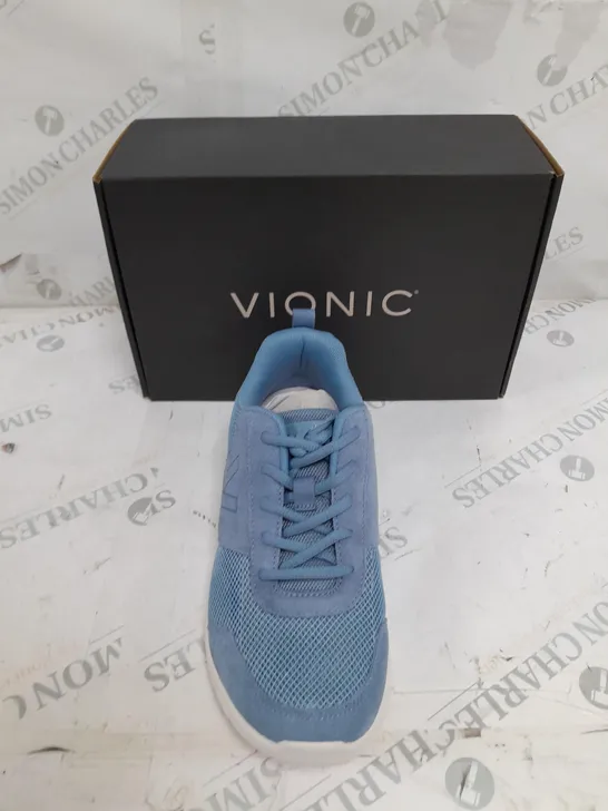 BOXED PAIR OF VIONIC NAVY MESH TRAINERS SIZE 6 