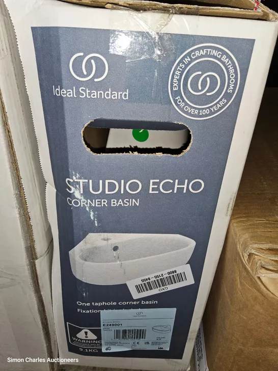 BOXED STUDIO ECHO CORNER BASIN