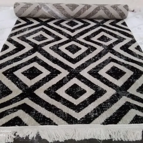 BRAND NEW PACO HOME 821 POCO BLACK-WHITE 80 X 250CM RUG