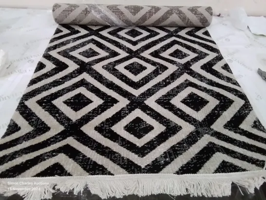 BRAND NEW PACO HOME 821 POCO BLACK-WHITE 80 X 250CM RUG