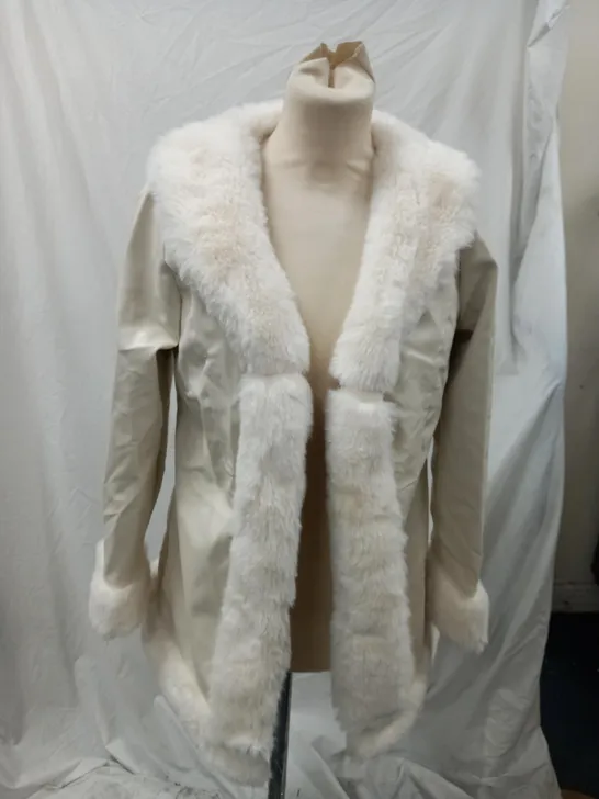 CRÈME AND WHITE FUR LONG JACKET 