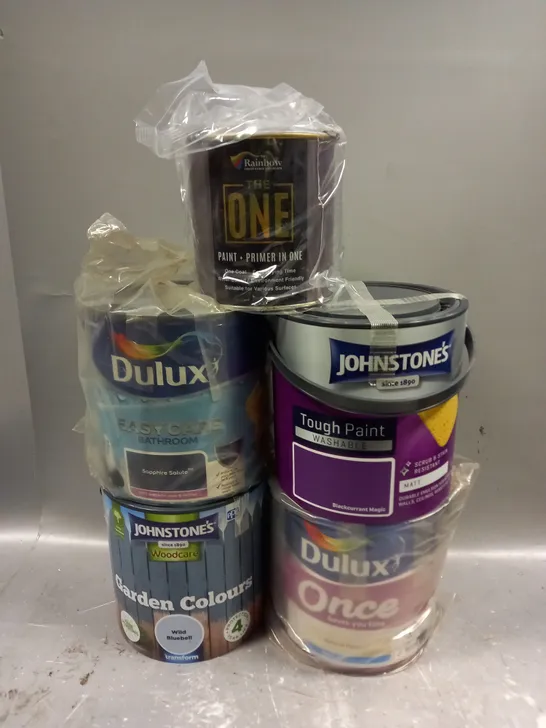 5 X SEALED ASSORTED PAINTS IN VARIOUS COLOURS TO INCLUDE WASHABLE MATT, FENCE PAINT, EASYCARE BATHROOM ETC - COLLECTION ONLY 