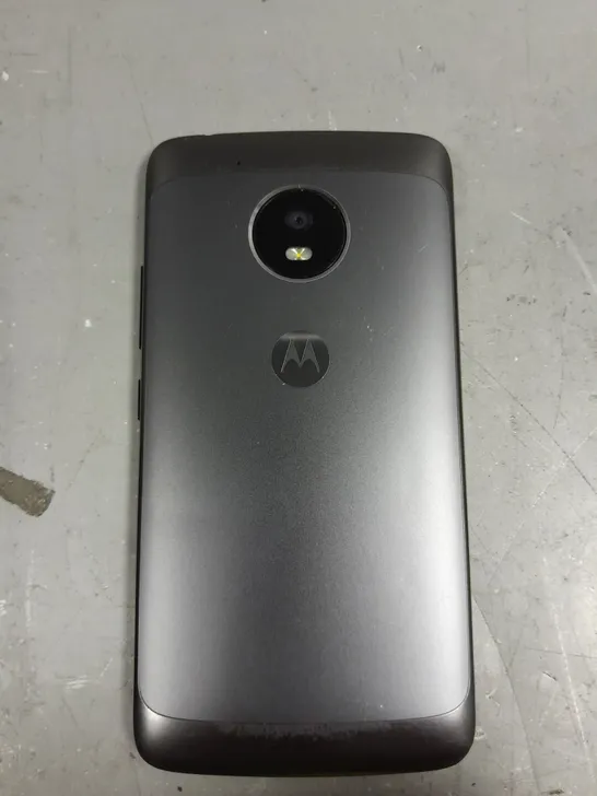 MOTOROLA MOTO SMARTPHONE - MODEL UNSPECIFIED 