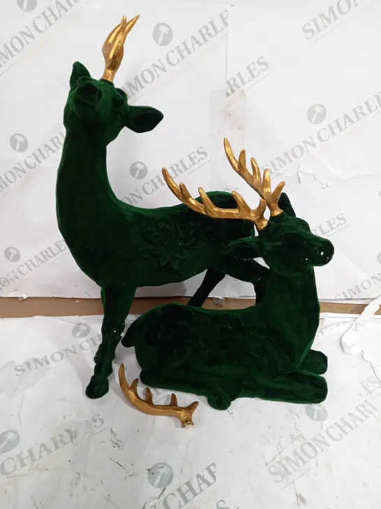 BOXED SET OF 2 VELVET GREEN HENRY STAGS 