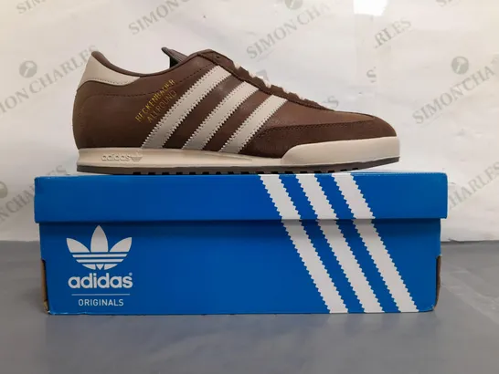 BOXED PAIR OF ADIDAS BECKENBAUER SHOES IN BROWN/WHITE UK SIZE 9