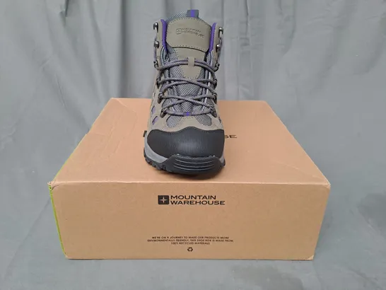 BOXED PAIR OF MOUNTAIN WAREHOUSE ADVENTURER WATERPROOF WALKING BOOTS UK SIZE 7.5