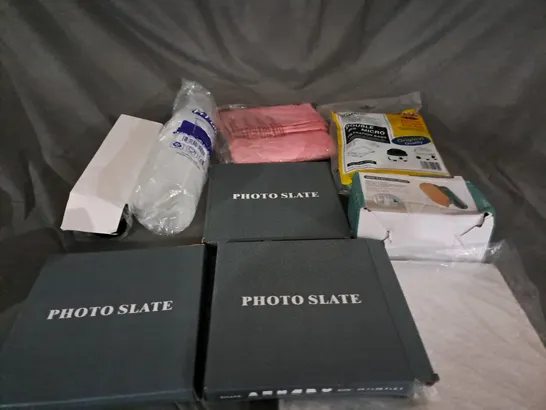 BOX OF APPROXIMATELY 15 ASSORTED ITEMS TO INCLUDE: SLATE PHOTOFRAMES & MINI ELECTRIC IRON
