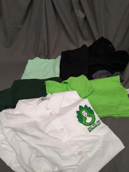 LARGE BOX OF ASSORTED SPORTS CLOTHING ITEMS IN VARIOUS SIZES, COLOURS AND STYLES