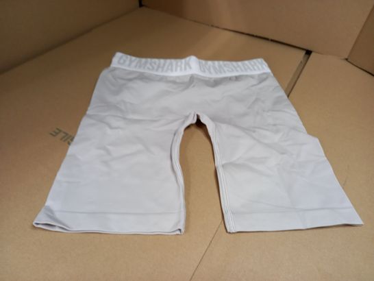 STYLE OF GYMSHARK BEIGE FITNESS SHORTS - SMALL