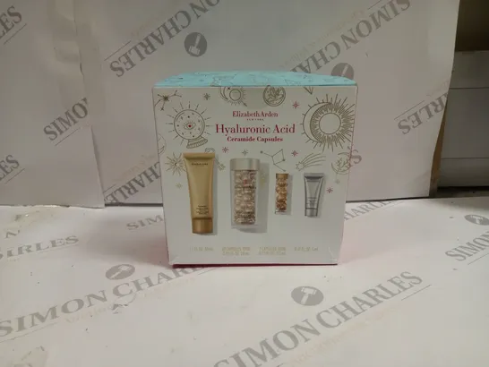 ELIZABETH ARDEN PLUMPED PERFECT HYALURONIC ACID 