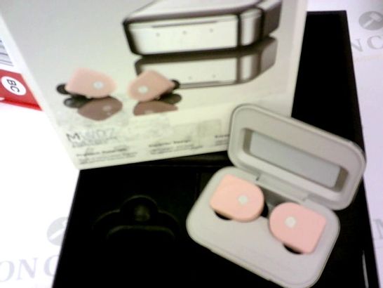 MASTER & DYNAMIC MW07 TRUE WIRELESS EARPHONES 3.5HRS, 3 ADD FULL CHARGES WITH CASE FOR 14HRS